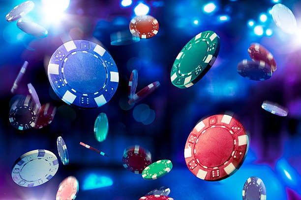 sekaitoto platform showing football betting, live casino, and slot games on mobile
