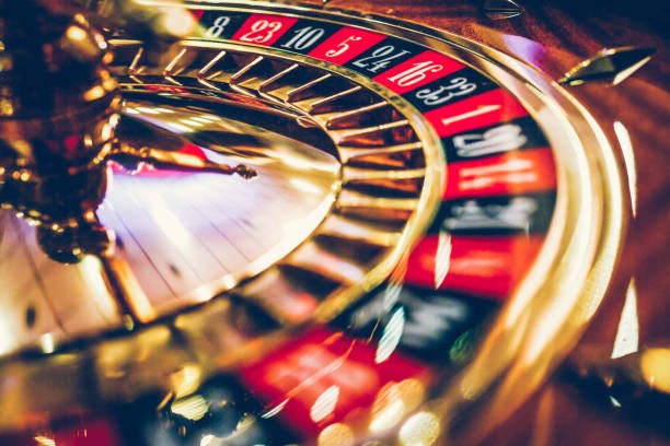 sekaitoto Big Bass Bonanza free spins bonus round with multiplier symbols highlighted
